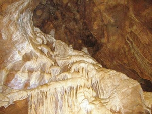 Женевская пещера